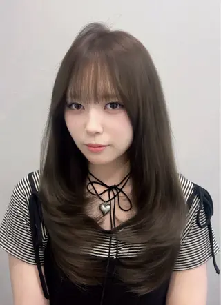 セミロング カラー 縮毛矯正/髪質改善/ 透明感カラー/桃谷翼のヘアスタイル