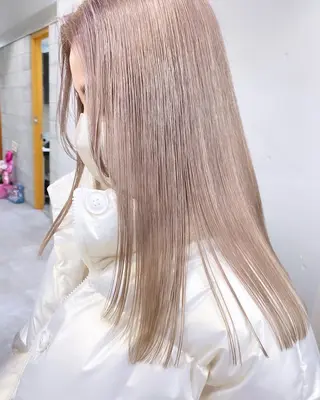 セミロング カラー ♡韓国ヘア♡ ブリーチ✨ハイトーンのヘアスタイル