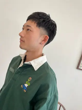 ショート メンズ 岡田 駿也のヘアスタイル