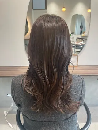 カラー 加藤 未夢のヘアスタイル