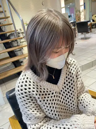 ミディアム 🌟デザインカラー 🌟コノミ🌟のヘアスタイル