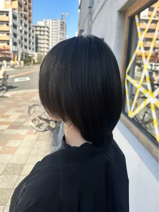 ショート 聖菜/ hina /レイヤー/艶カラーのヘアスタイル