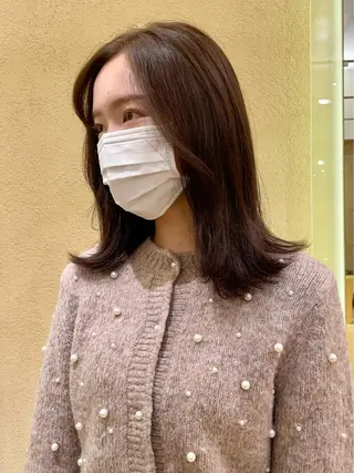 ミディアム カラー 塩谷 雪花のヘアスタイル