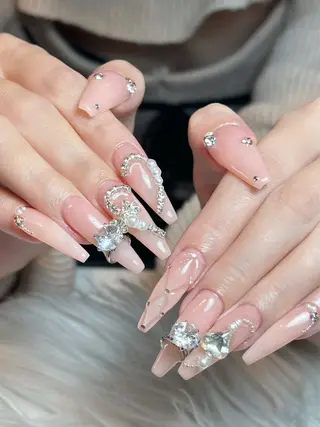 ネイル Eli Nails 新宿のネイルデザイン