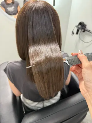 ロング カラー 高橋 葵のヘアスタイル