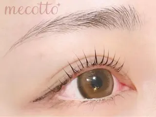 マツエク・マツパ mecotto石坂 優里菜の眉毛・アイブロウイメージ