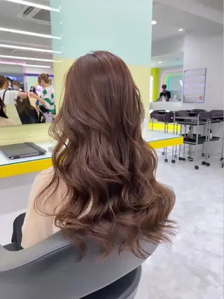 ミディアム ❤︎ワンホンガーリー なハイトーンヘア❤︎のヘアスタイル