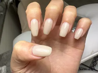 ミディアム FLORA NAIL SALONのネイルデザイン