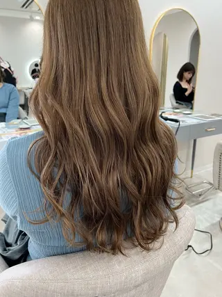 カラー 横江 桃子のヘアスタイル
