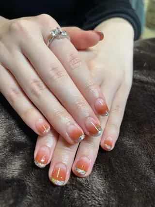 ネイル 安藤 沙妃のヘアスタイル