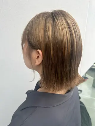 セミロング カラー ヘアアレンジ APREKO SAYAKAのヘアスタイル