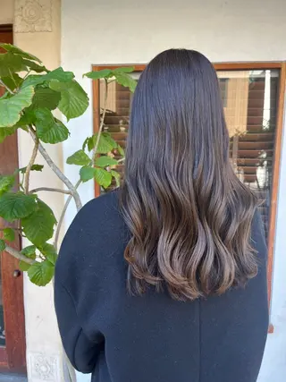ロング putri店長 和田鈴采のヘアスタイル