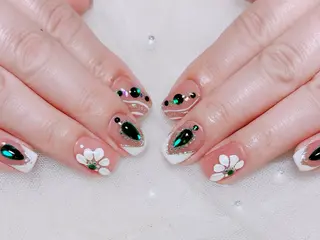ネイル Bloom Nail Salonのネイルデザイン