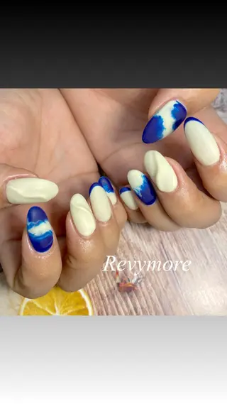 ミディアム ネイル nail salon Revymoreのネイルデザイン
