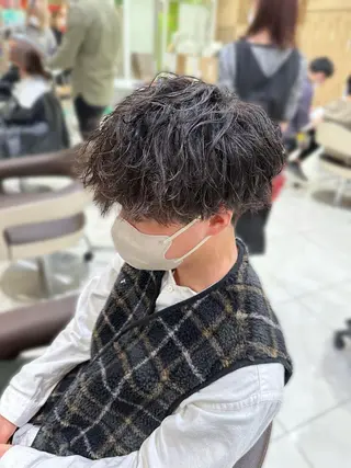 ショート パーマ メンズ 渡邉 理央のヘアスタイル