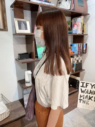 セミロング カラー 高橋 愛美のヘアスタイル