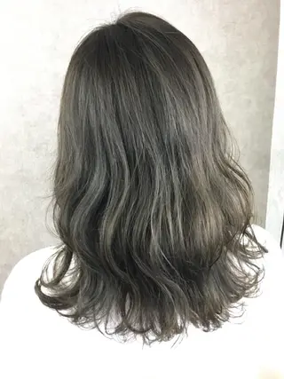 セミロング カラー ツイストスパイラル パーマ✂︎ KYOUのヘアスタイル