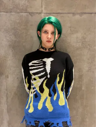 カラー 篠江 廉のヘアスタイル