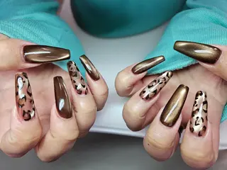 ネイル nail  -es-のネイルデザイン