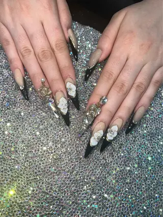 ロング ネイル 《LB》ラブリエ Nail&eyeのマツエク・マツパデザイン