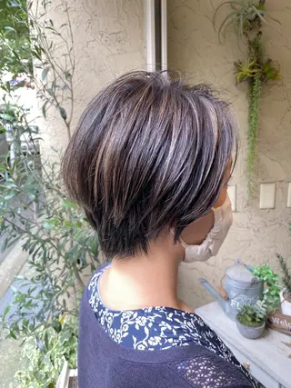 ショート カラー 店長担当🌟 矢吹ガブリエル🌟のヘアスタイル
