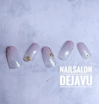 ネイル Nail salon Dejavu 🌿のネイルデザイン