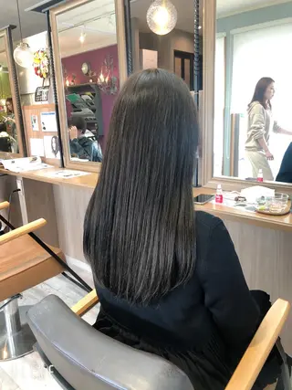 ロング 平野 沙織のヘアスタイル