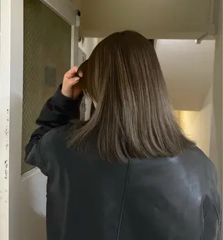 ミディアム カラー 竹中 彩音のヘアスタイル