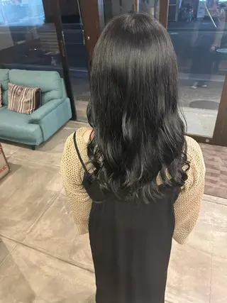 カラー AGREE Momokaのヘアスタイル