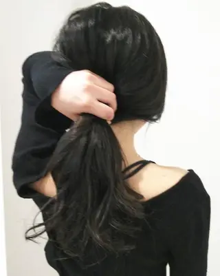 セミロング カラー パーマ ヘアアレンジ ネイル キッズ メンズ マツエク・マツパ MEGUMI megumiのヘアスタイル