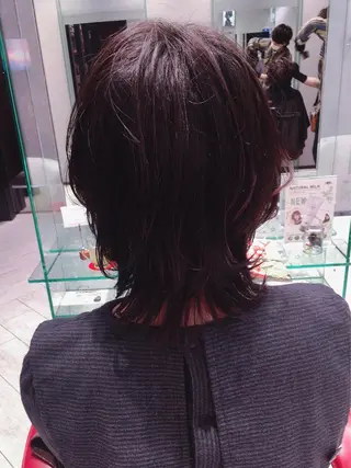 ミディアム ERIKO Tのヘアスタイル