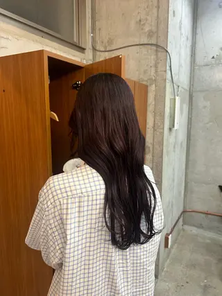 ロング カラー 顔周りレイヤー/ ふわあいりのヘアスタイル