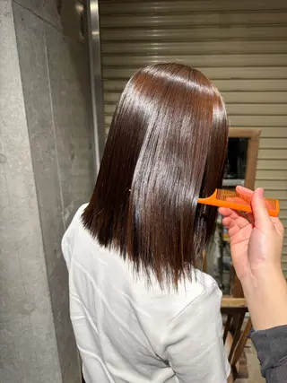 ミディアム 染谷 奈保のヘアスタイル