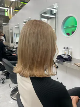 セミロング カラー 渋谷人気1位✨カラー 縮毛、髪質改善のヘアスタイル