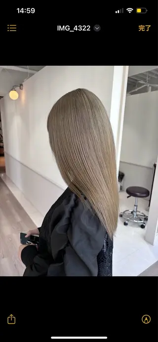 カラー ニトウ レイナのヘアスタイル