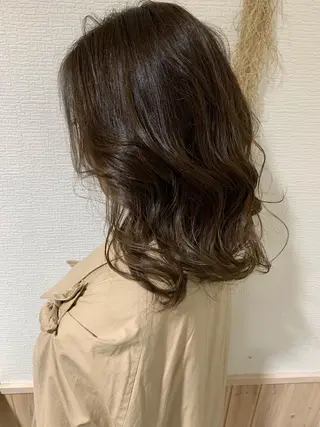 セミロング カラー 心斎橋韓国ボブ 好原良真のヘアスタイル