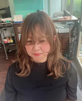 セミロング 田牧 みゆきのヘアスタイル