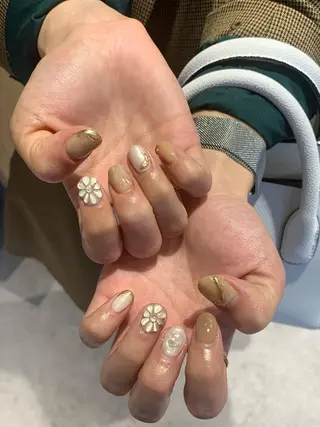 ネイル マキノ ユイのネイルデザイン