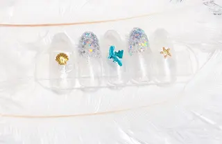 ネイル マジック ミラーのネイルデザイン