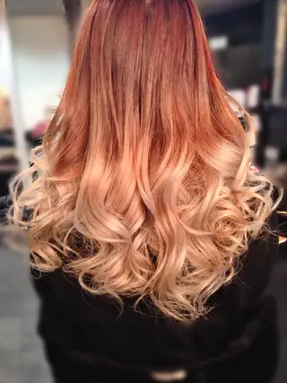 ロング 吉田 典弘のヘアスタイル