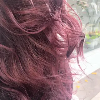 ミディアム カラー 切りっぱなしボブ／ 暖色カラー／なつみのヘアスタイル