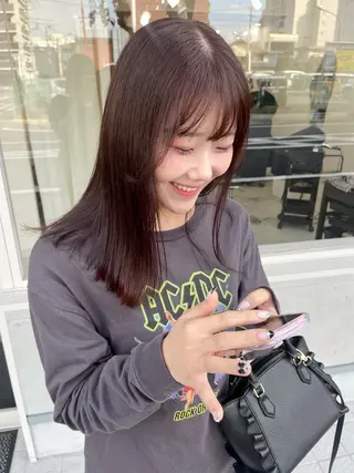 ミディアム カラー 長山 茉白のヘアスタイル