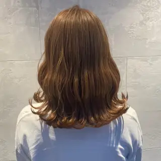 セミロング 浜野 真貴のヘアスタイル