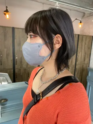 ミディアム カラー KOOKI スティードトーキョーのヘアスタイル