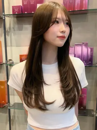 セミロング カラー 縮毛矯正・似合わせ タナカ レイヤのヘアスタイル
