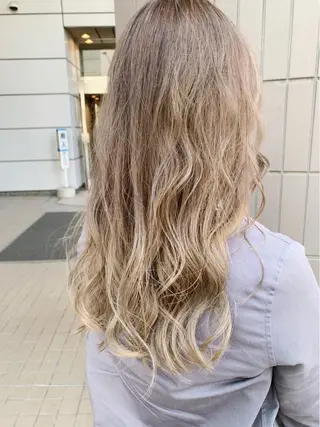 ロング カラー Zina天王寺 CHIAKIのヘアスタイル