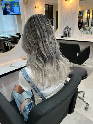 セミロング lapis所属・副島 響のヘアスタイル