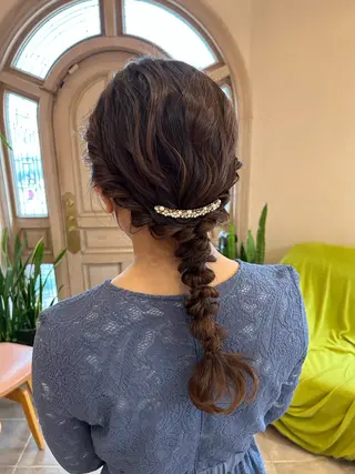 セミロング ヘアアレンジ mayu .のヘアスタイル