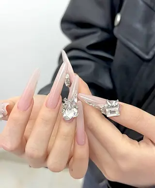 ネイル カスミ 💛吉祥寺のネイルデザイン