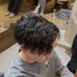 ショート カラー パーマ ヘアアレンジ メンズ 新宿のパーマ職人/ メンズパーマ/石見のヘアスタイル